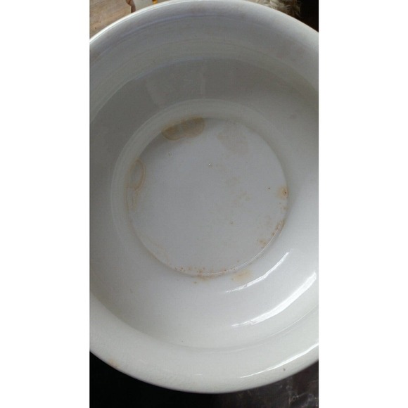 Vintage K.T. & K. Co Semi Vitreous Porcelain Camber Pot / Bowl / Soup Tureen - Picture 13 of 13